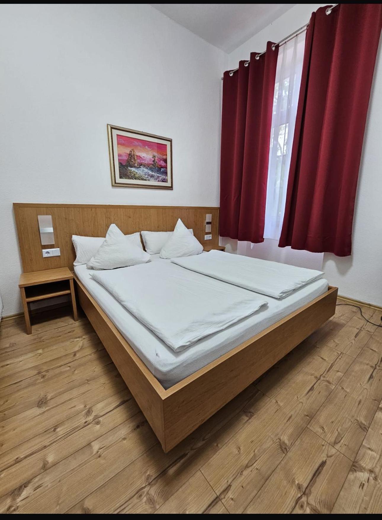 Hotel Restaurant Schwert Kehl Экстерьер фото
