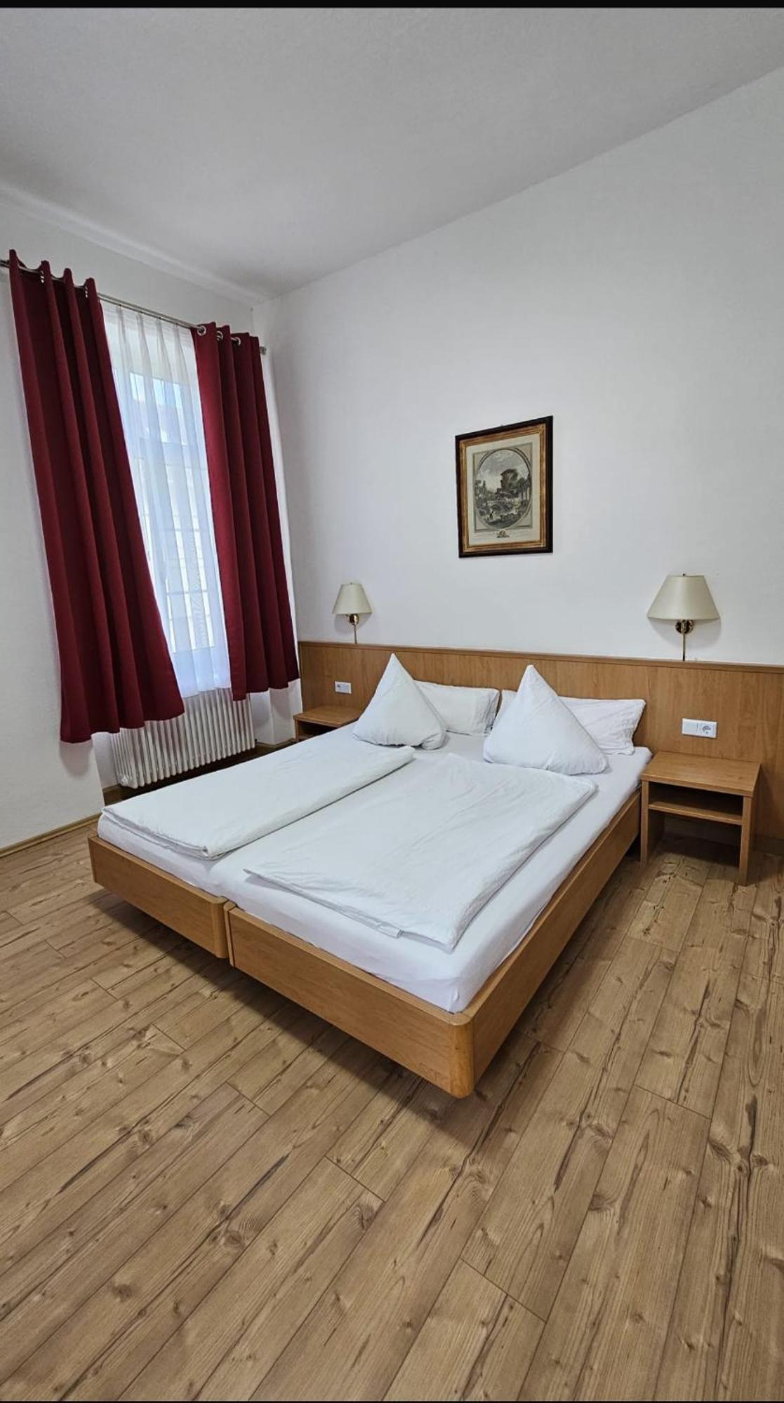 Hotel Restaurant Schwert Kehl Экстерьер фото