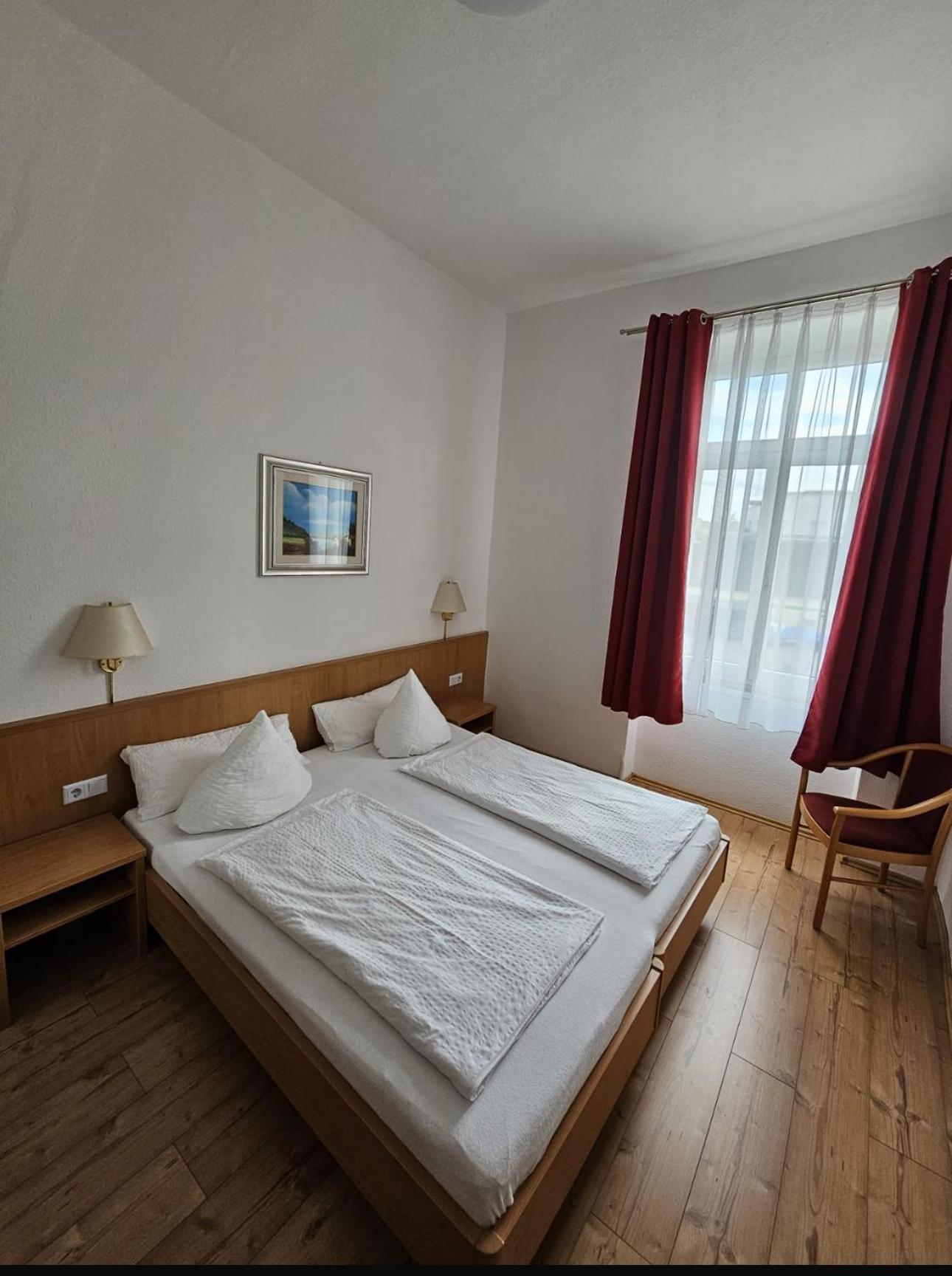 Hotel Restaurant Schwert Kehl Экстерьер фото